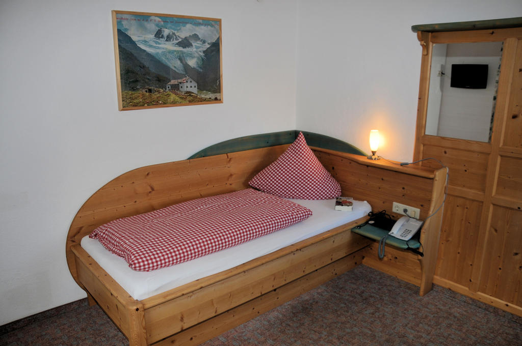 Pension Belvedere Galtür Szoba fotó