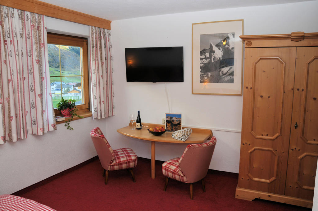 Pension Belvedere Galtür Szoba fotó