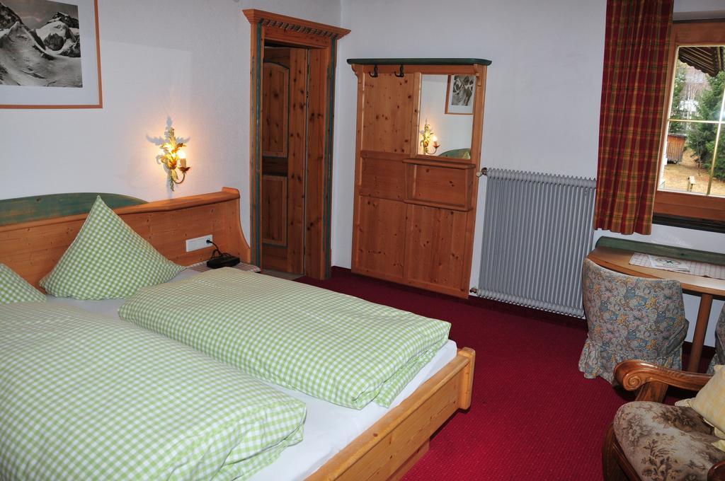 Pension Belvedere Galtür Szoba fotó